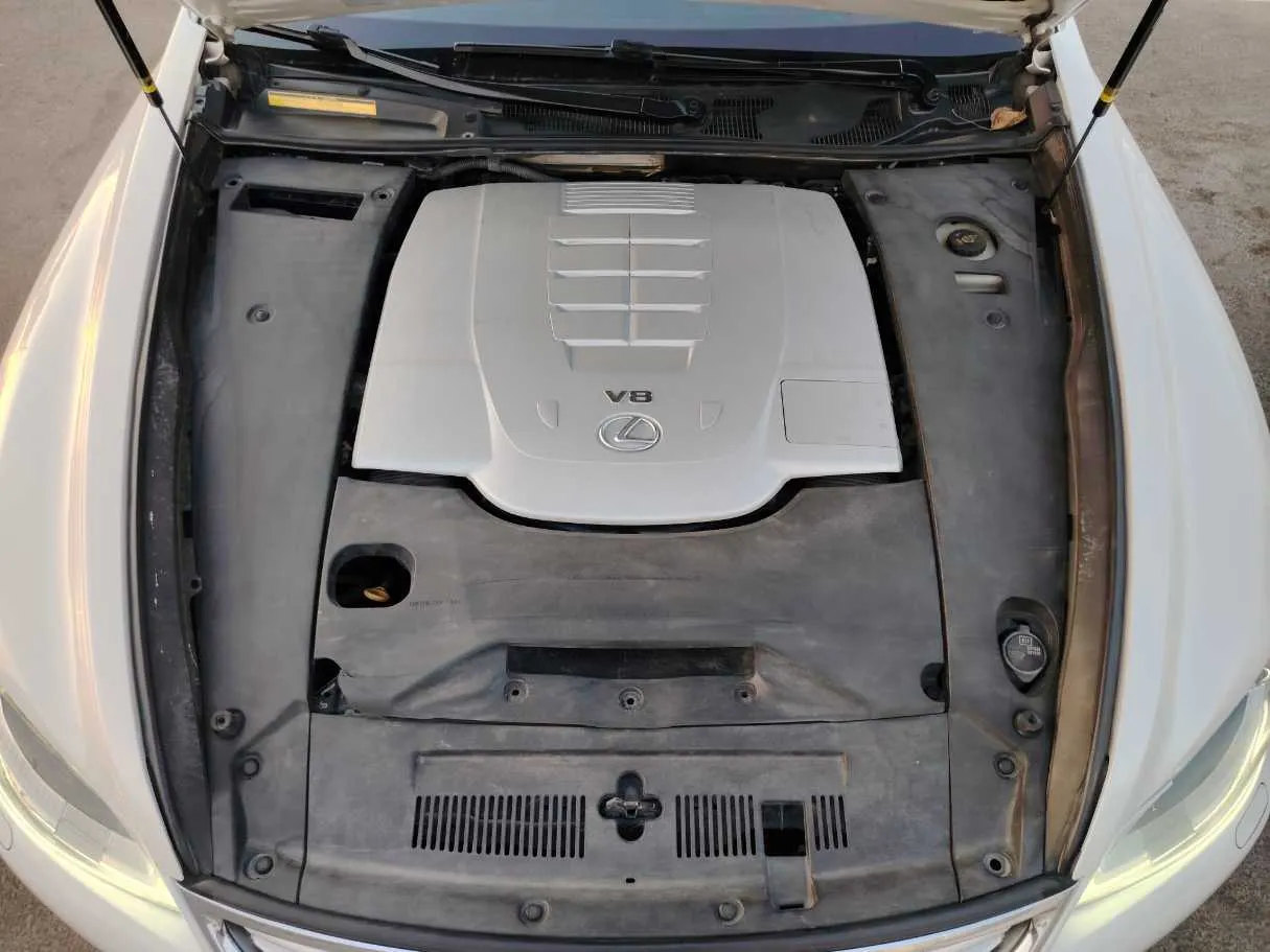 Car image 36