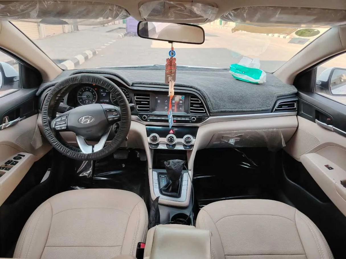 Car image 21
