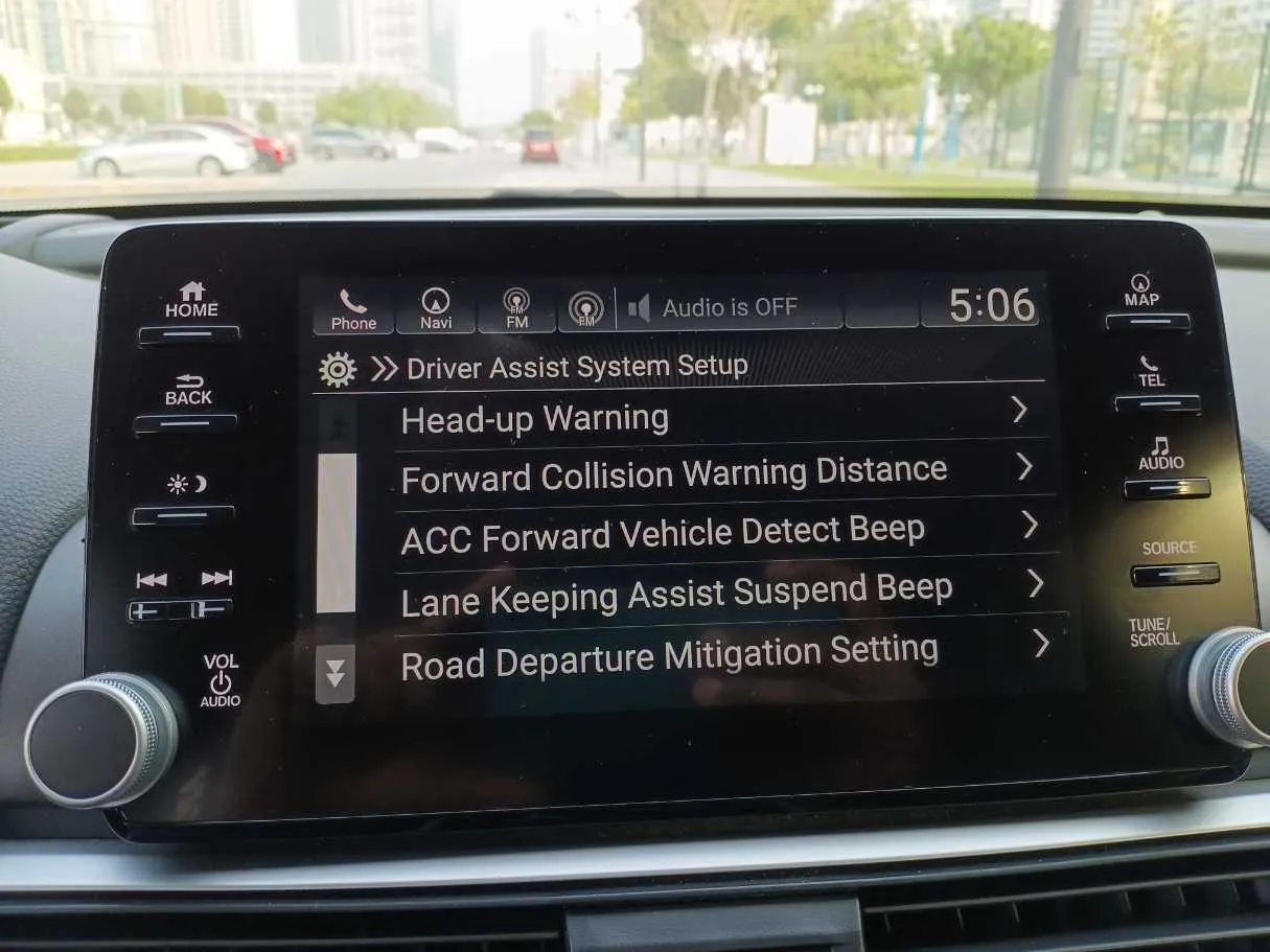 Car image 23