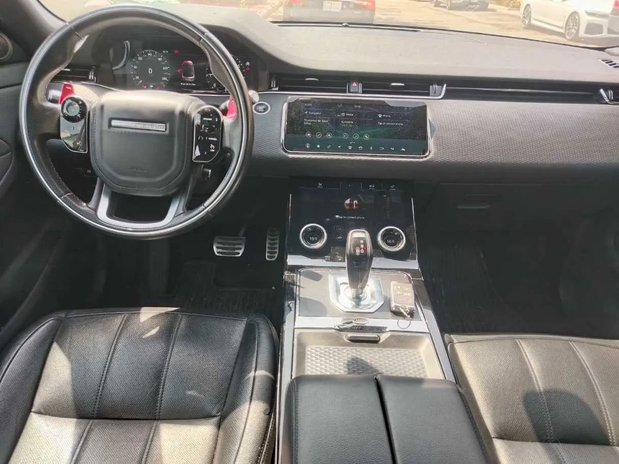 Car image 23