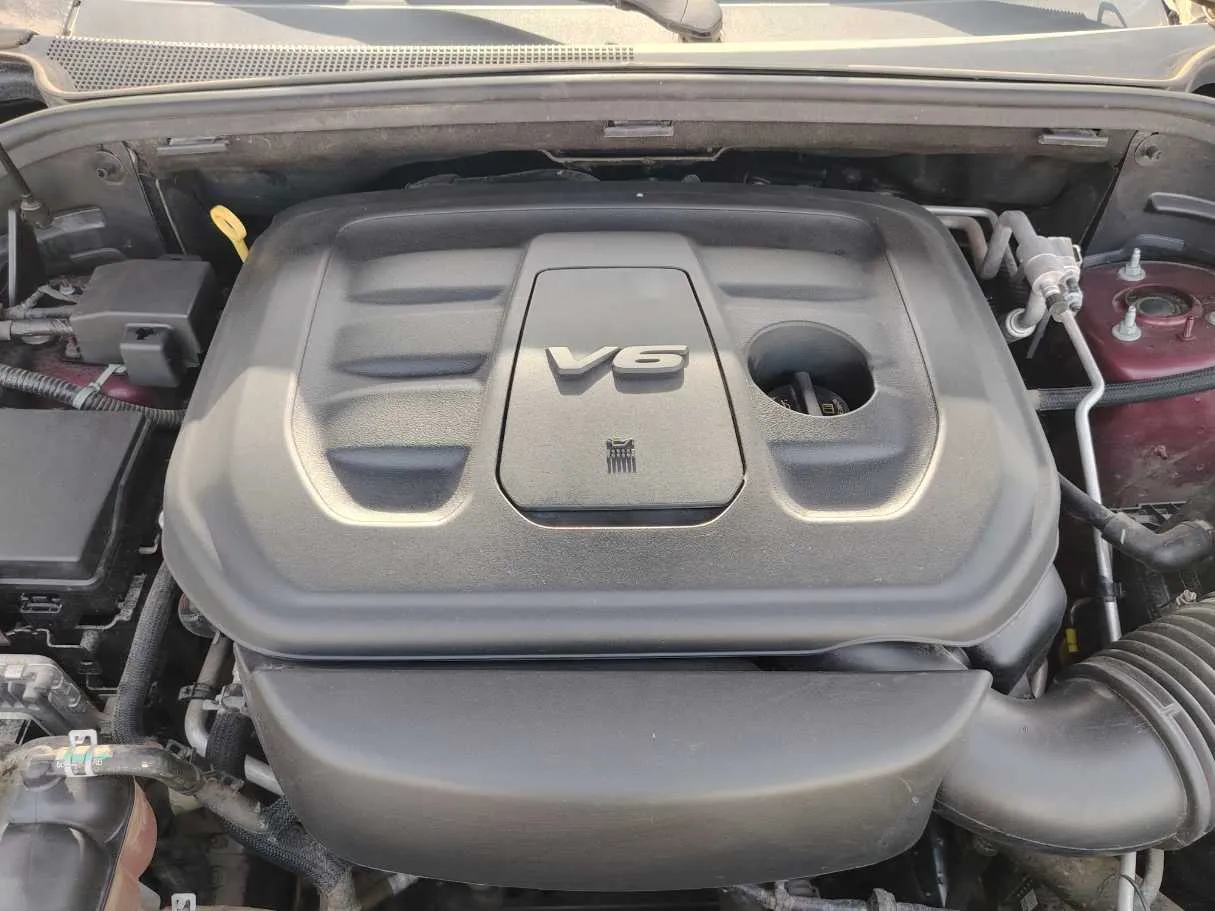 Car image 32