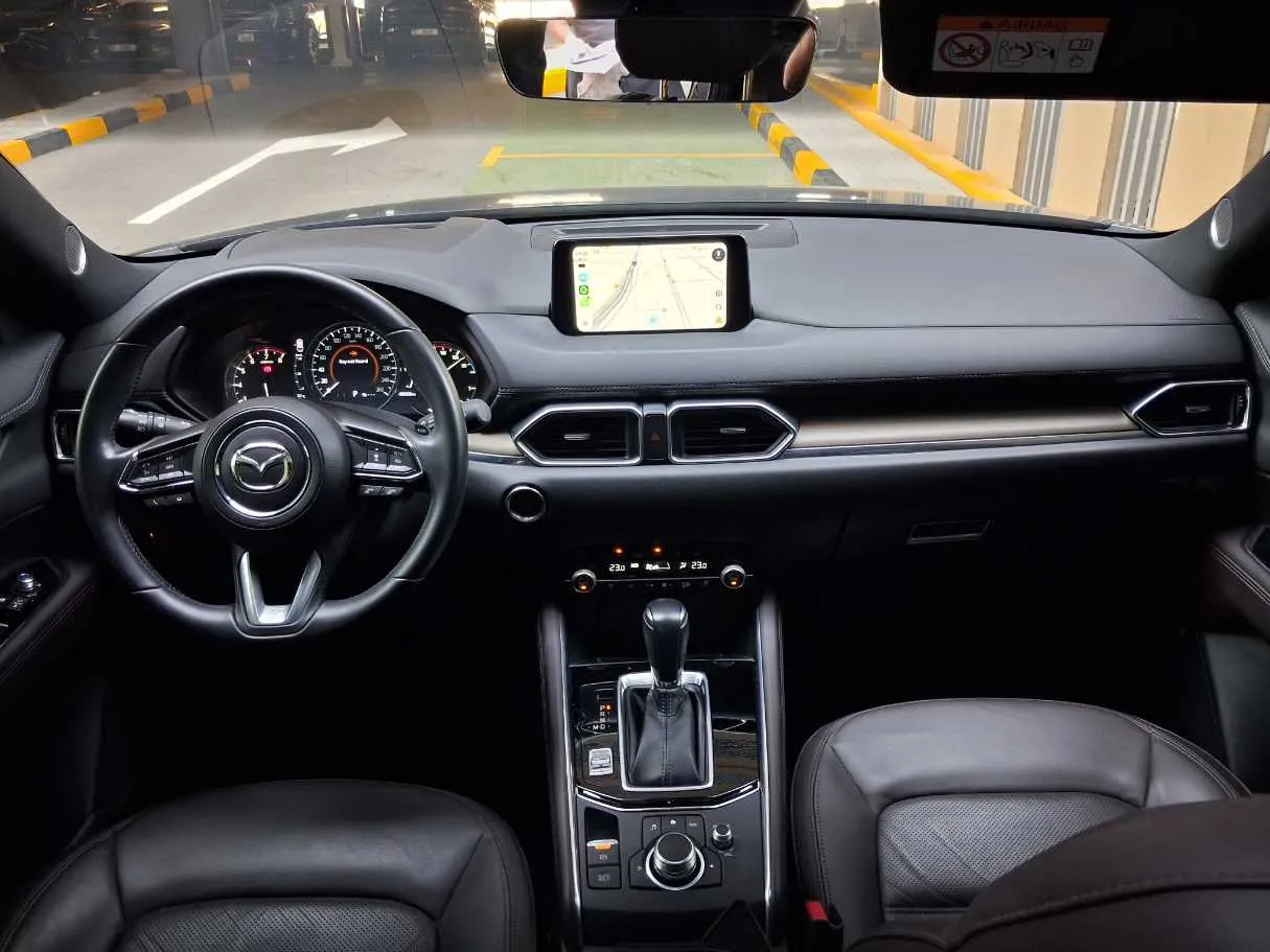 Car image 15