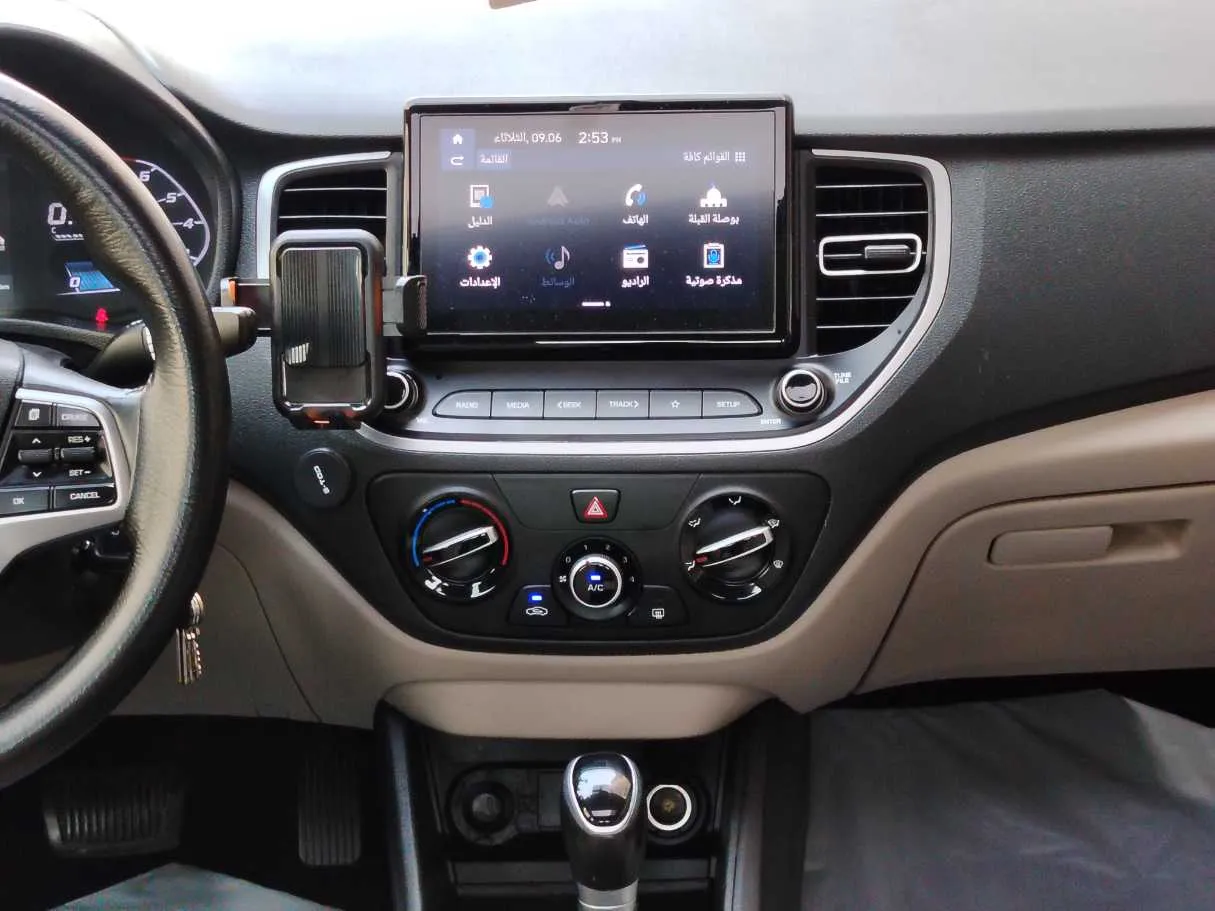 Car image 21