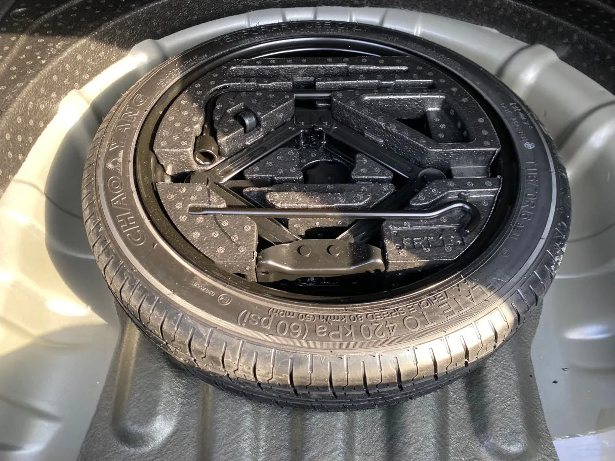Car image 22