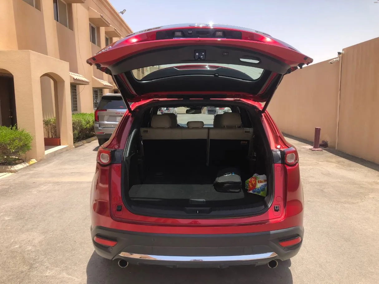 Car image 21