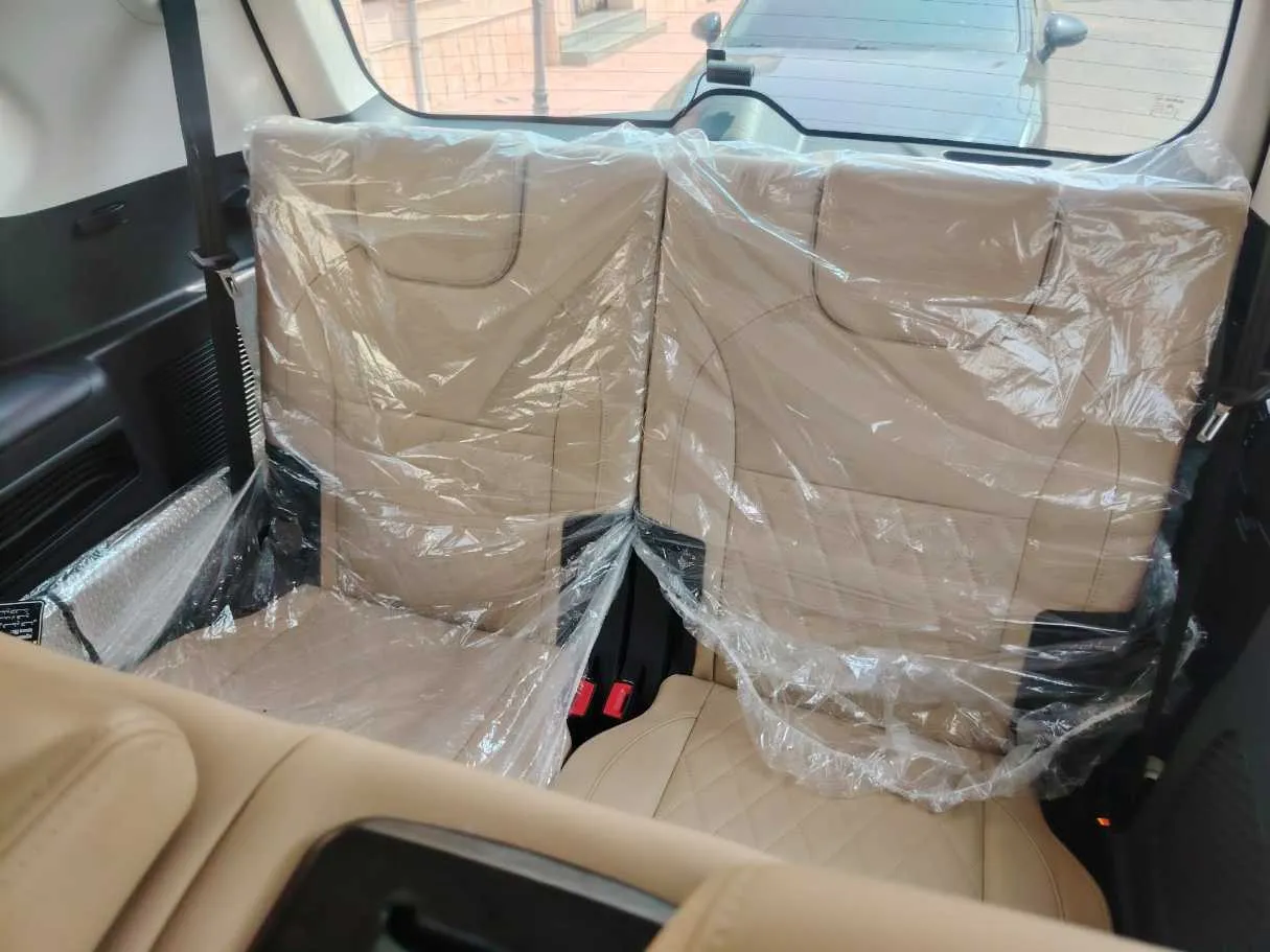 Car image 20