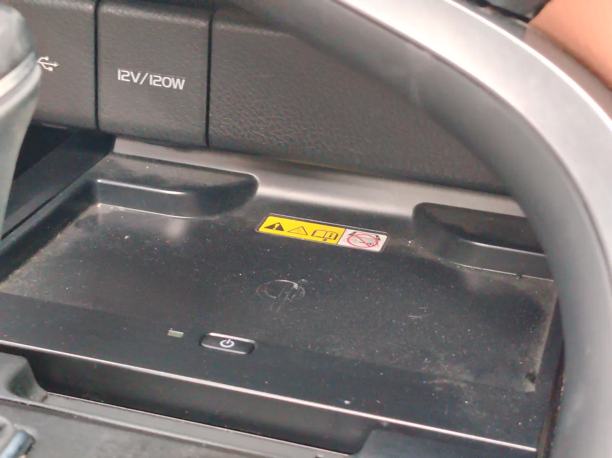 Car image 23