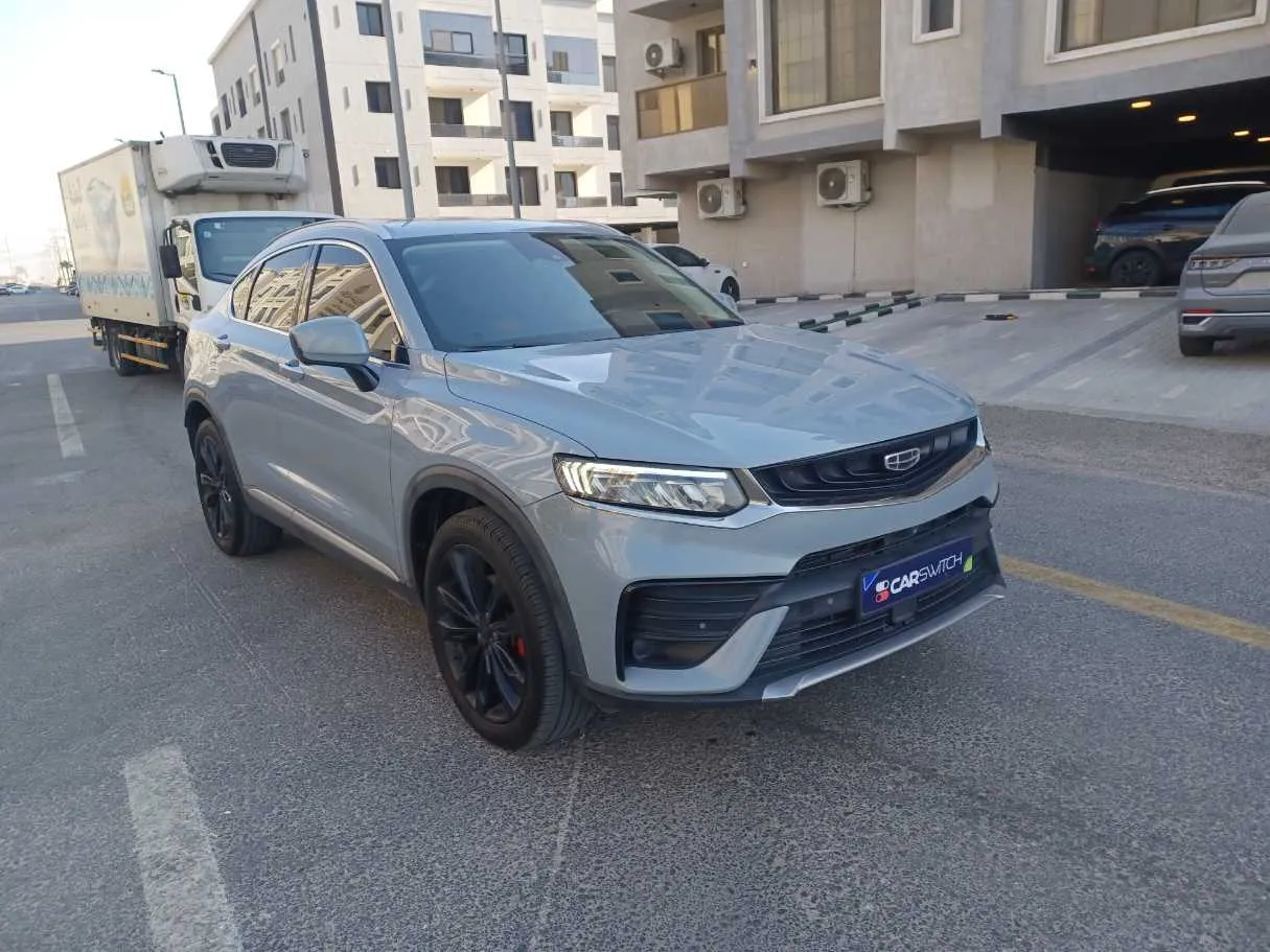 Car image 3