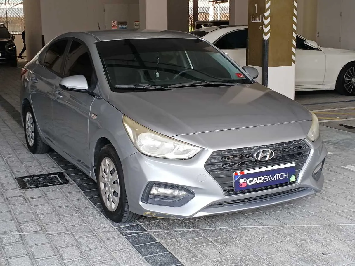 Car image 3