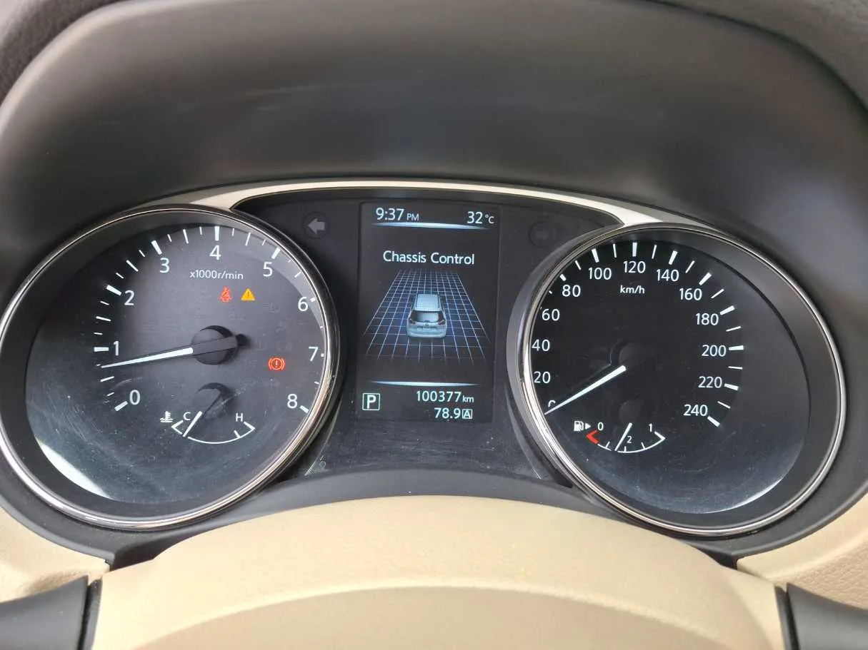 Car image 17