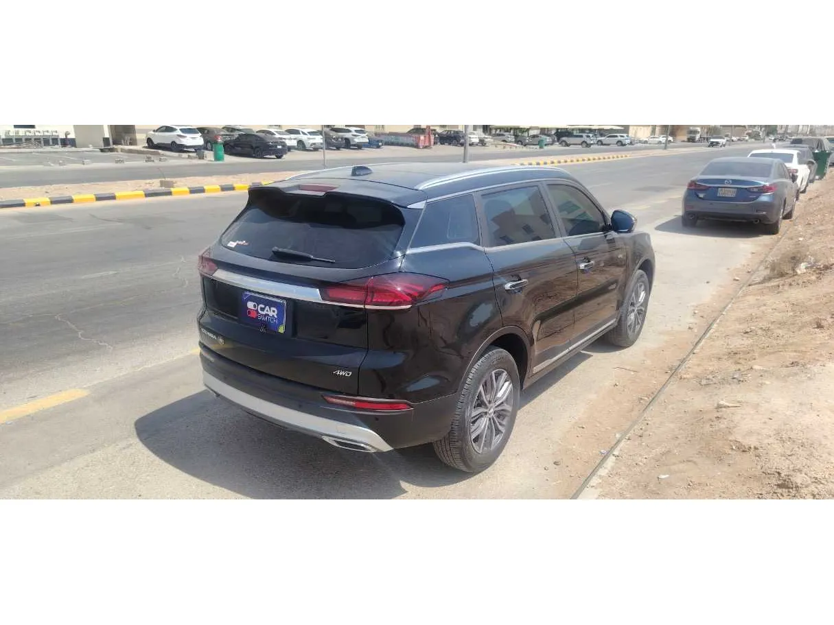 Car image 5