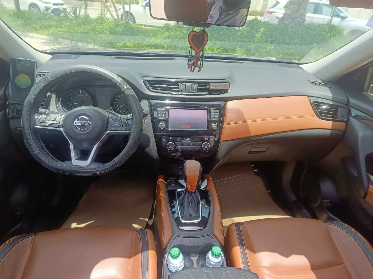Car image 21