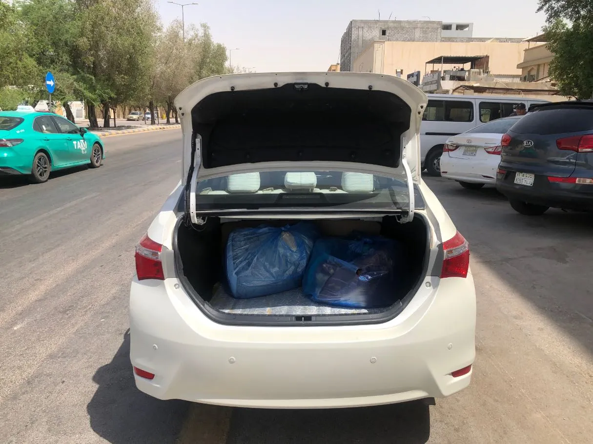 Car image 18