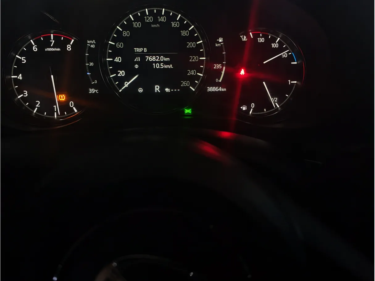 Car image 6