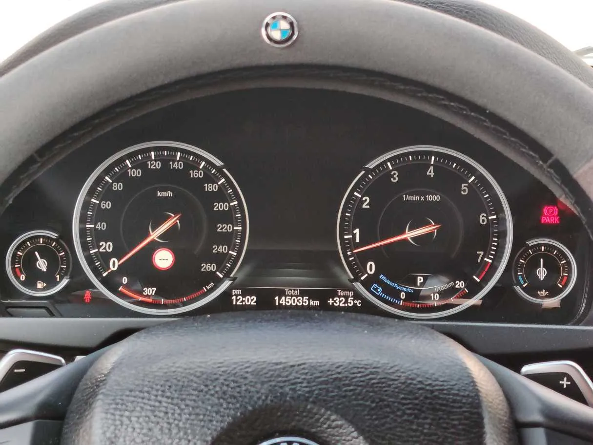 Car image 23