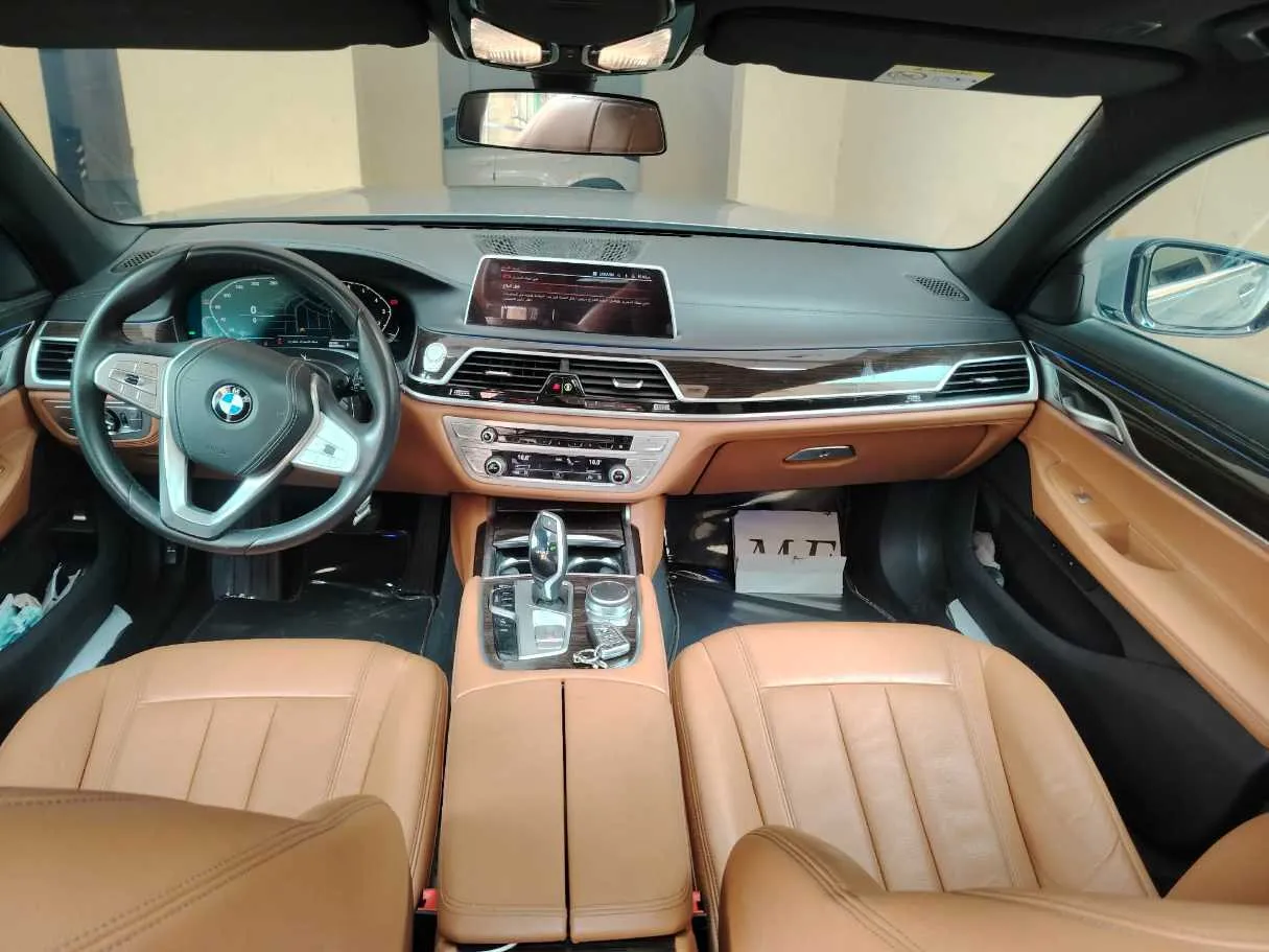 Car image 22