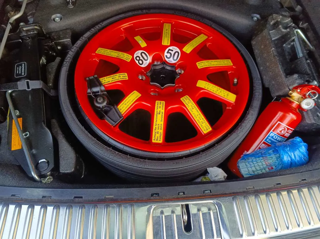 Car image 39