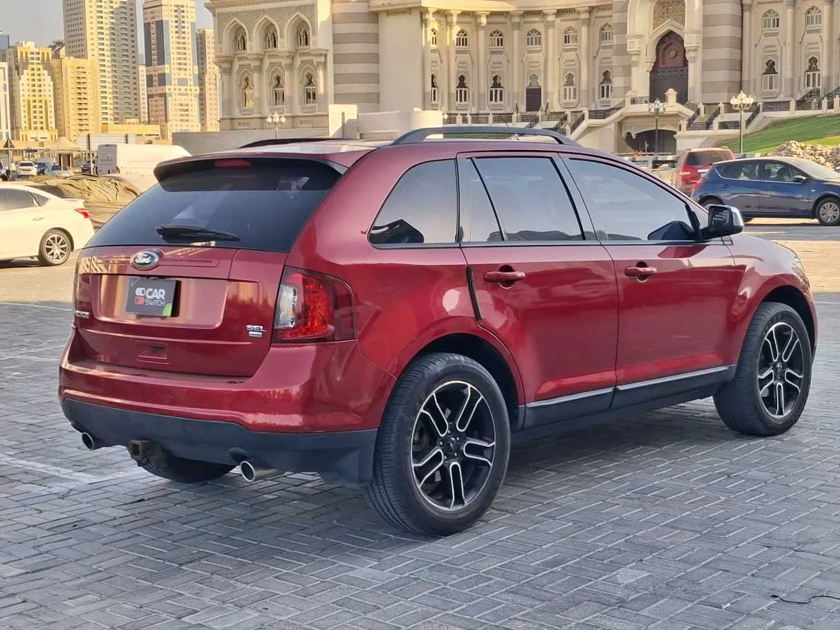 Car image 5