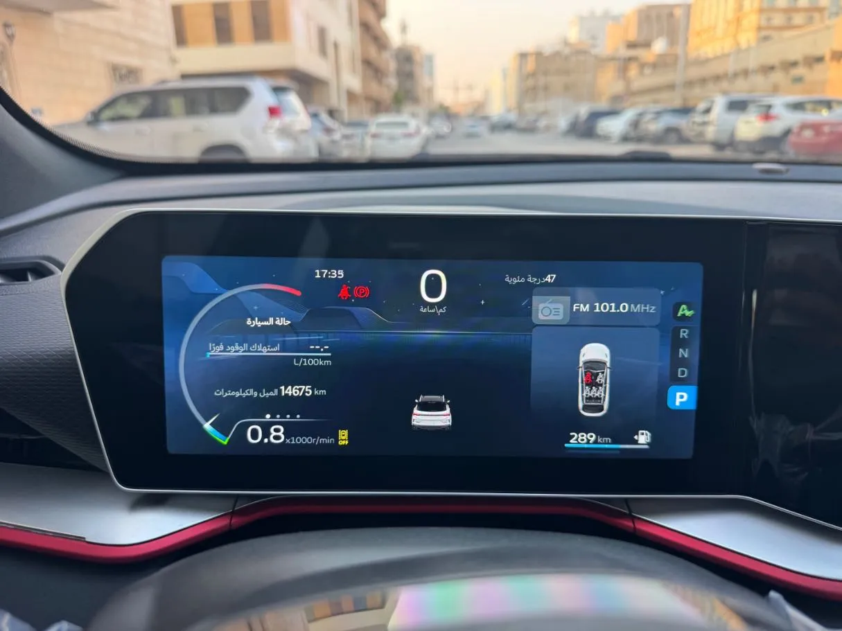 Car image 18