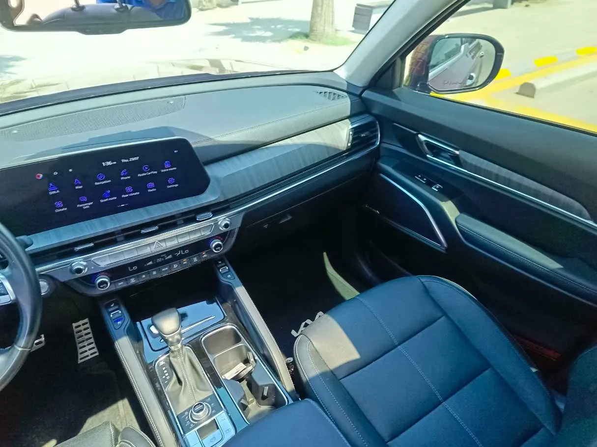 Car image 27