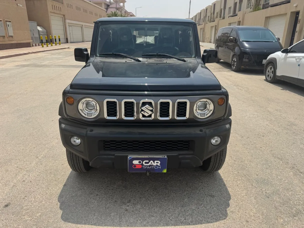 Car image 2