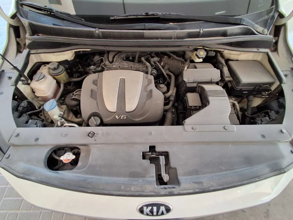 Car image 22