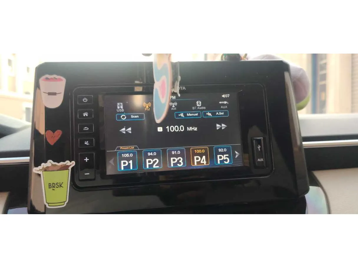 Car image 18