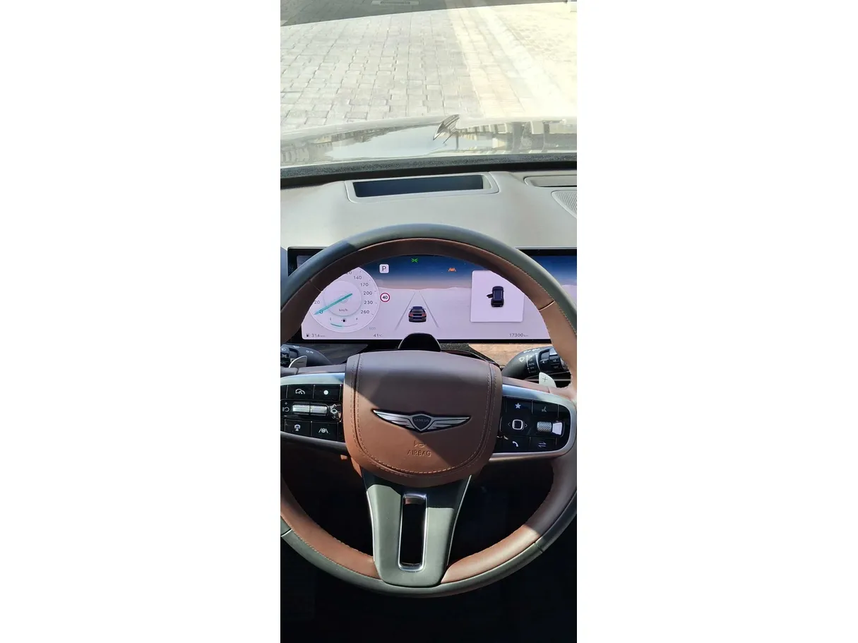 Car image 20