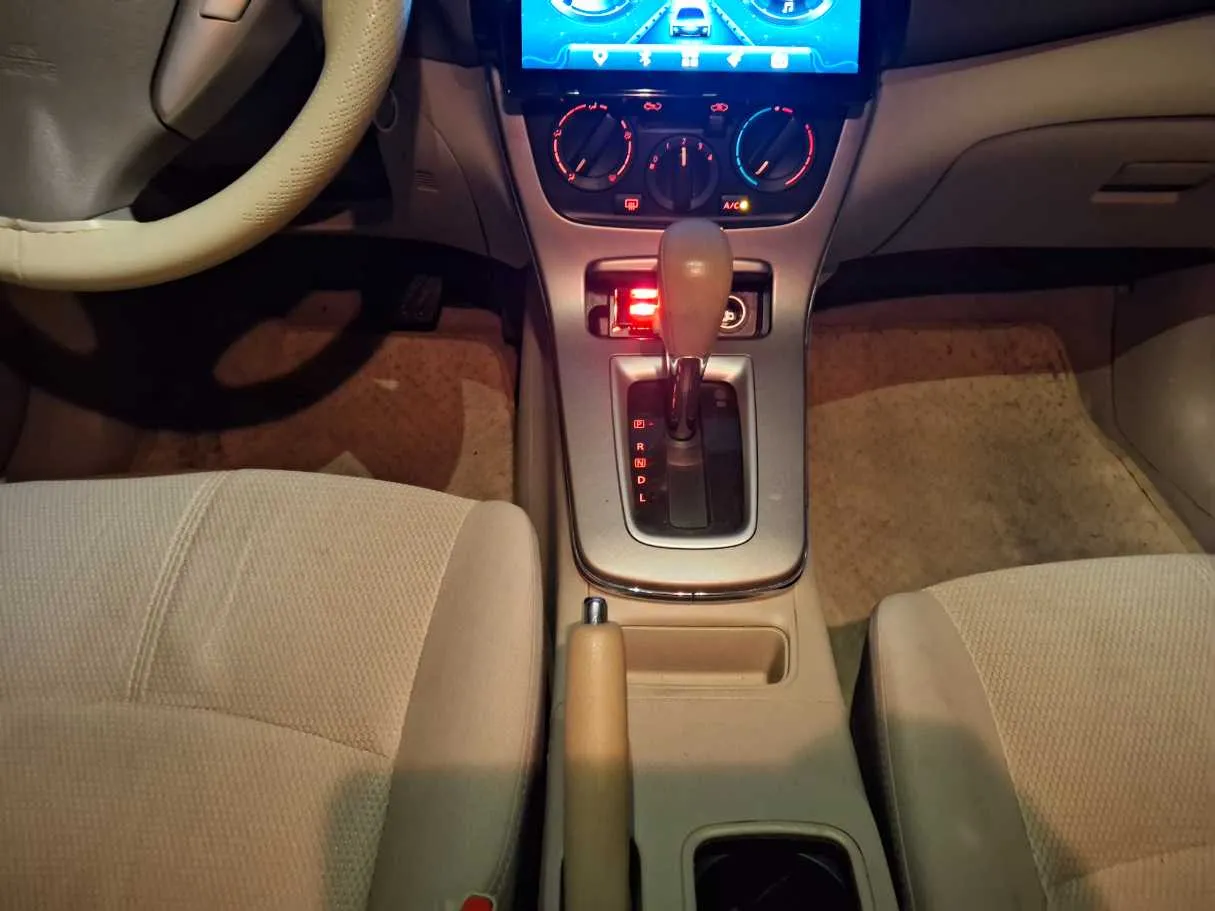Car image 15