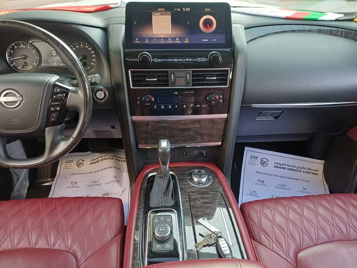 Car image 16