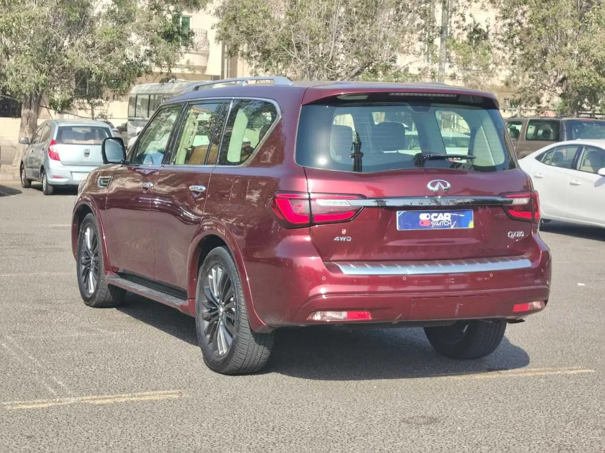 Car image 7