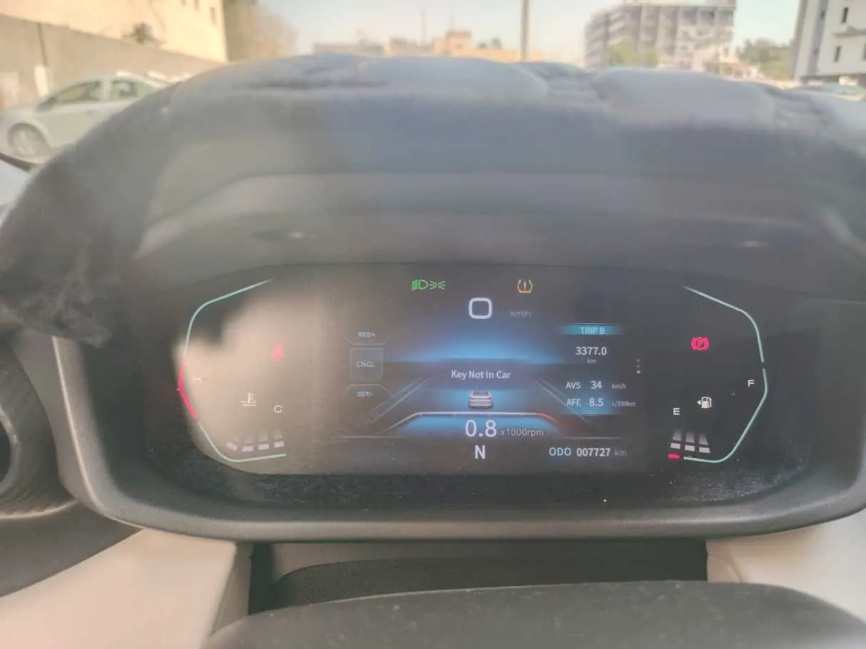Car image 26