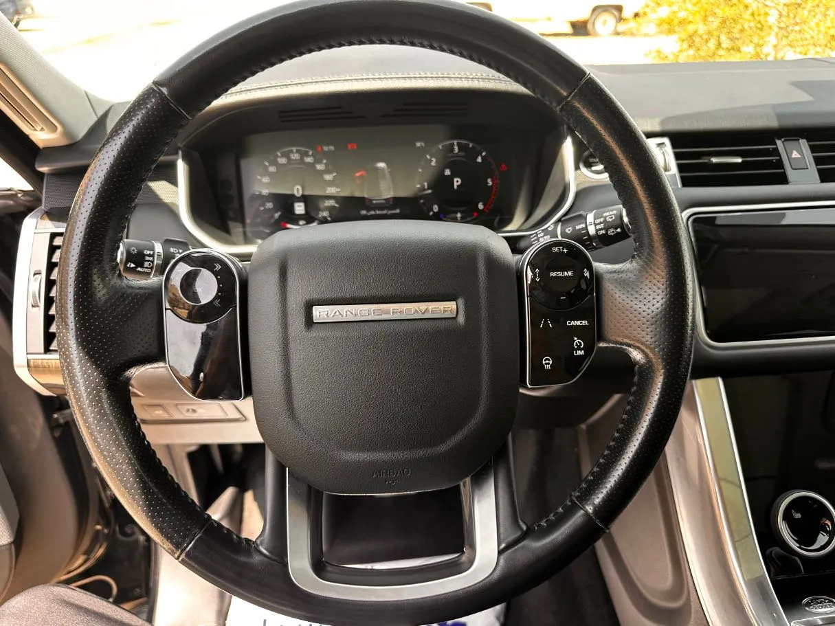 Car image 22