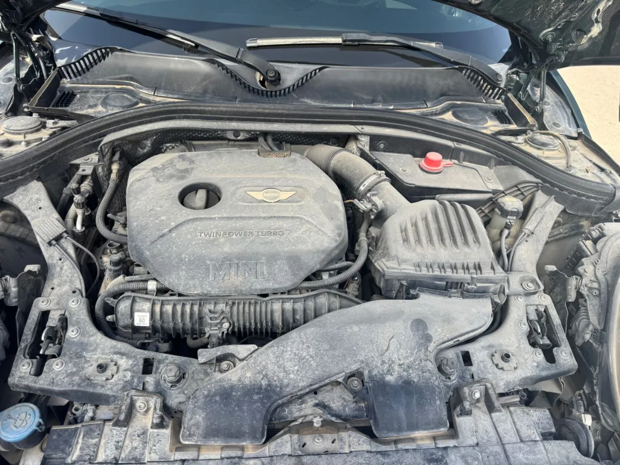 Car image 21