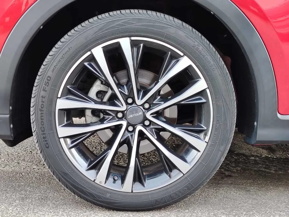 Car image 10
