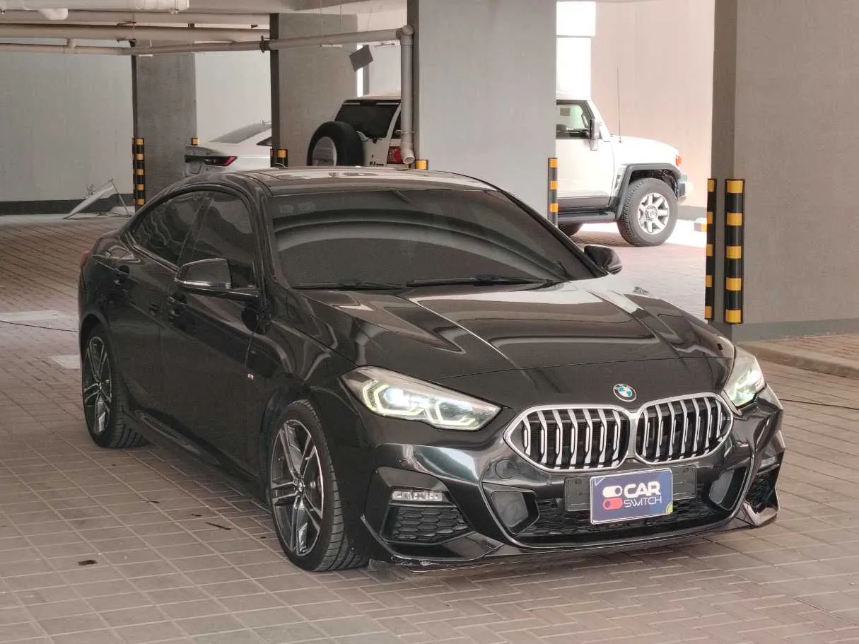 Car image 29