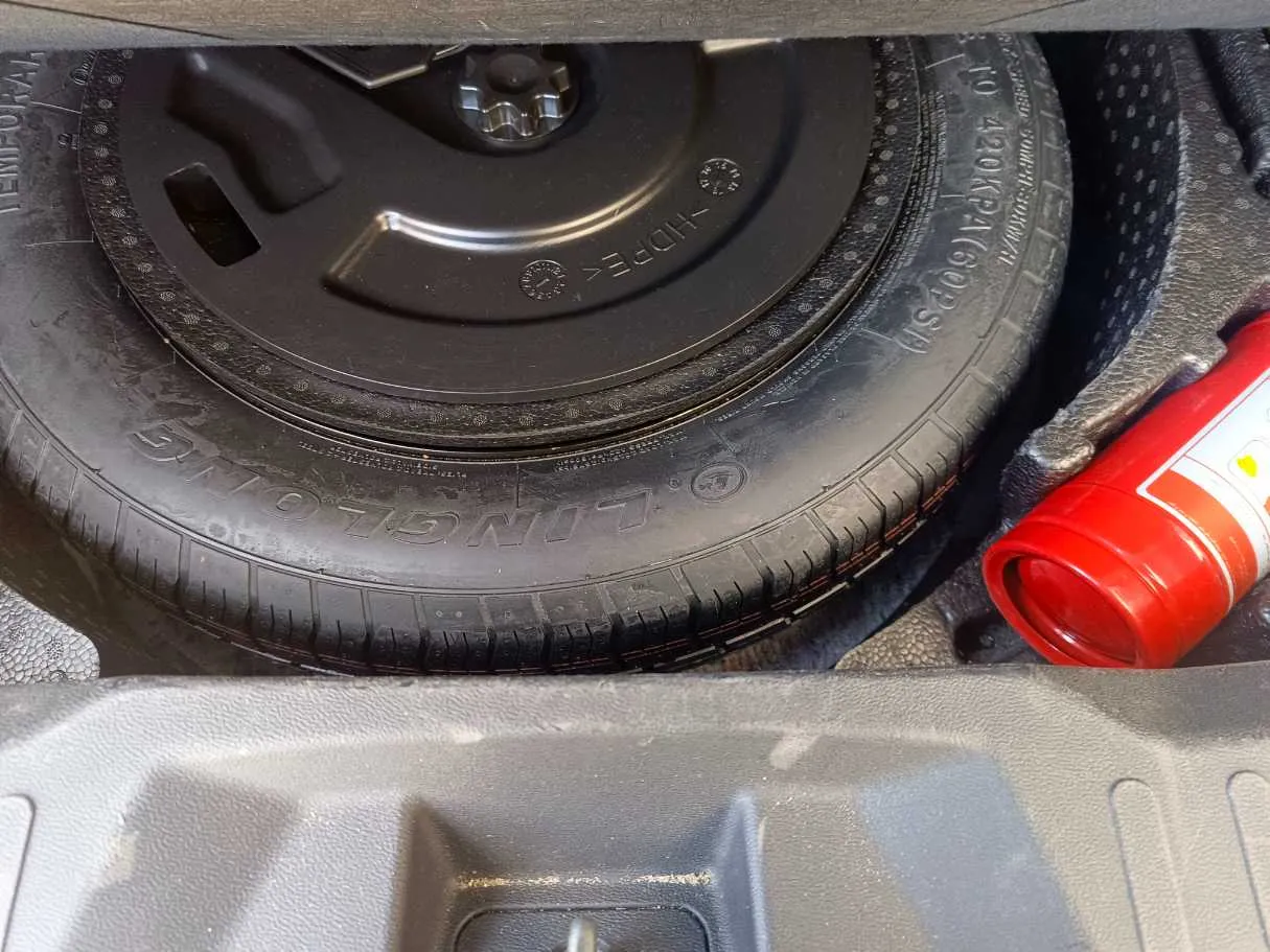 Car image 35