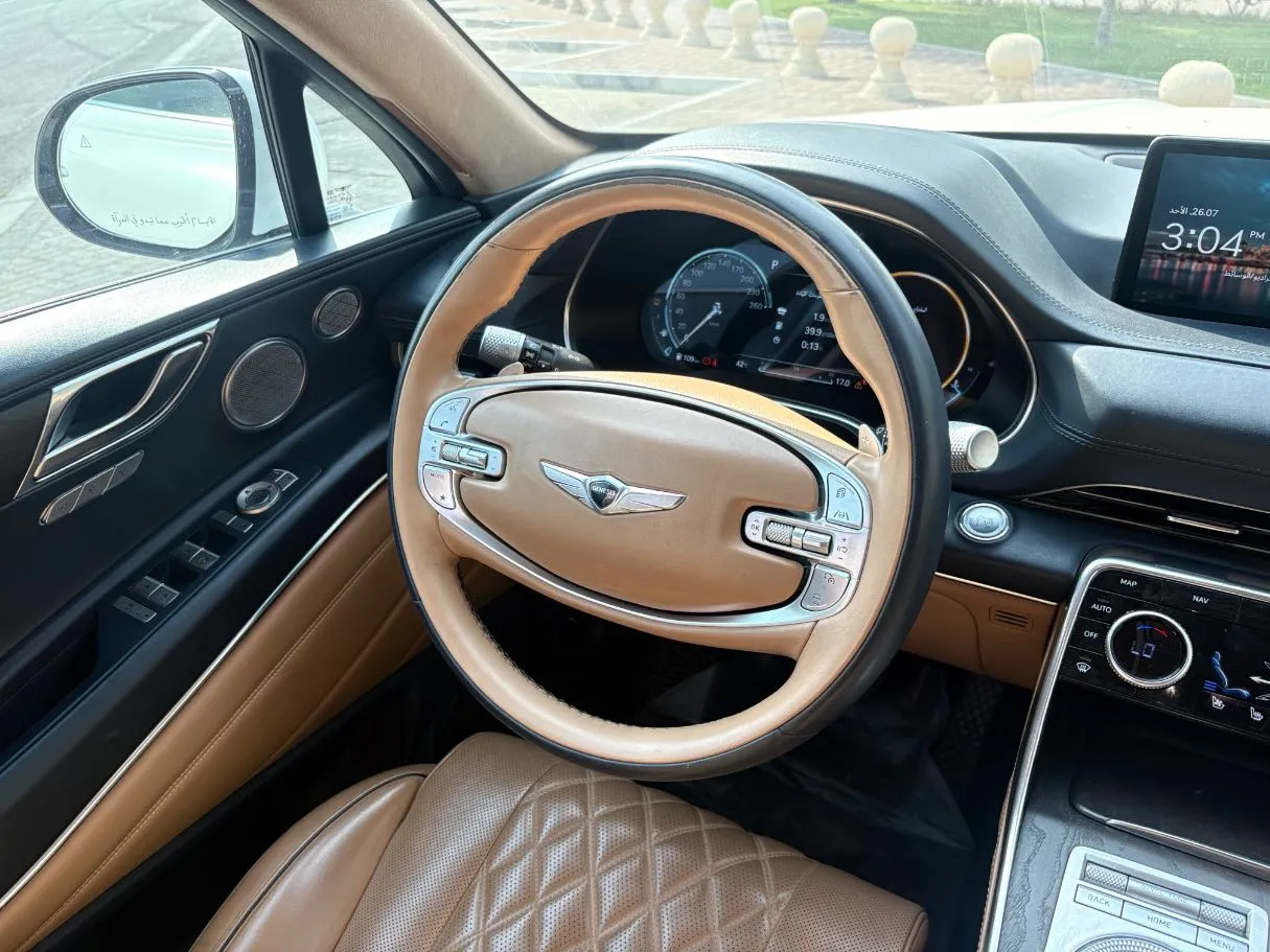 Car image 21