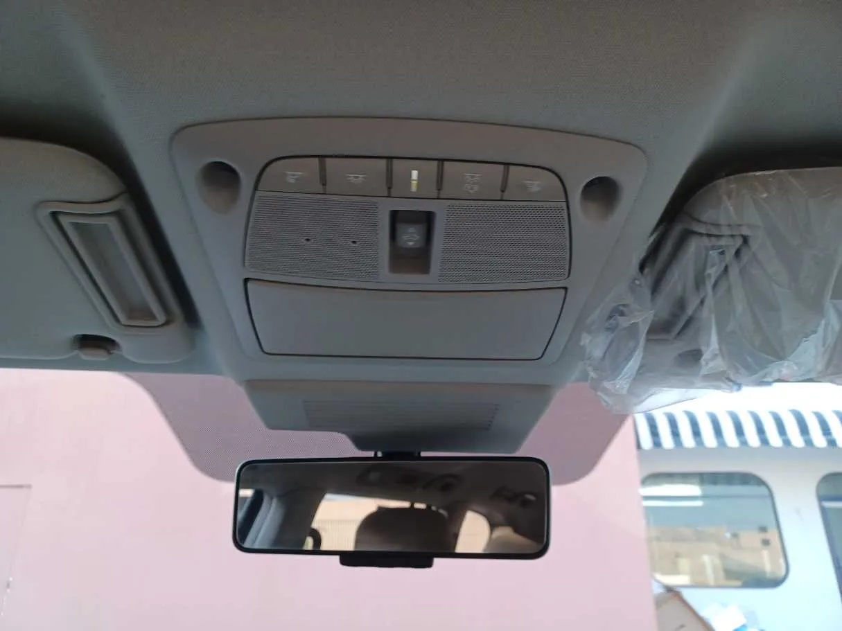 Car image 22