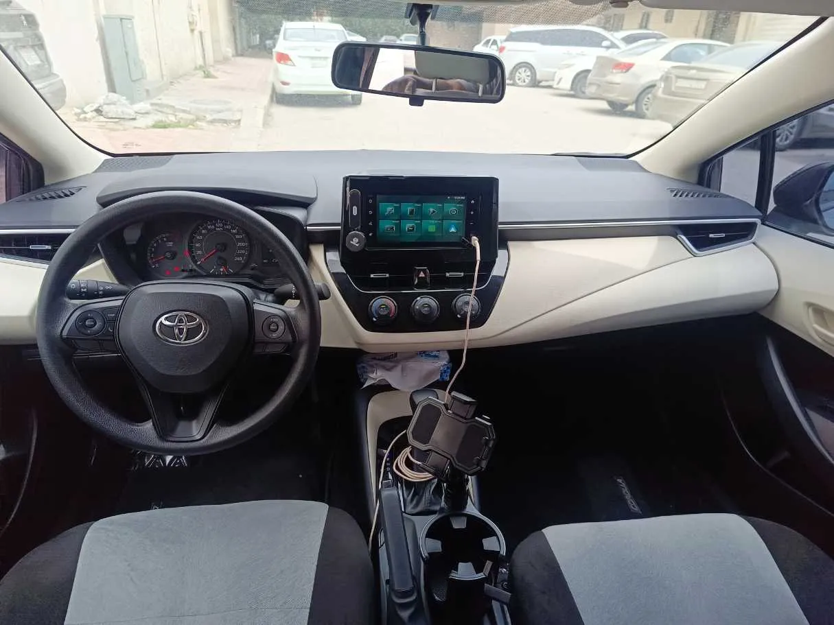 Car image 16