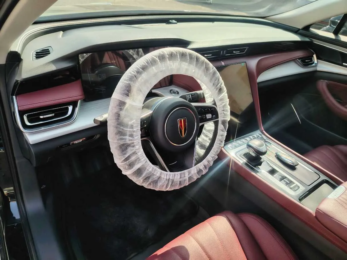 Car image 14