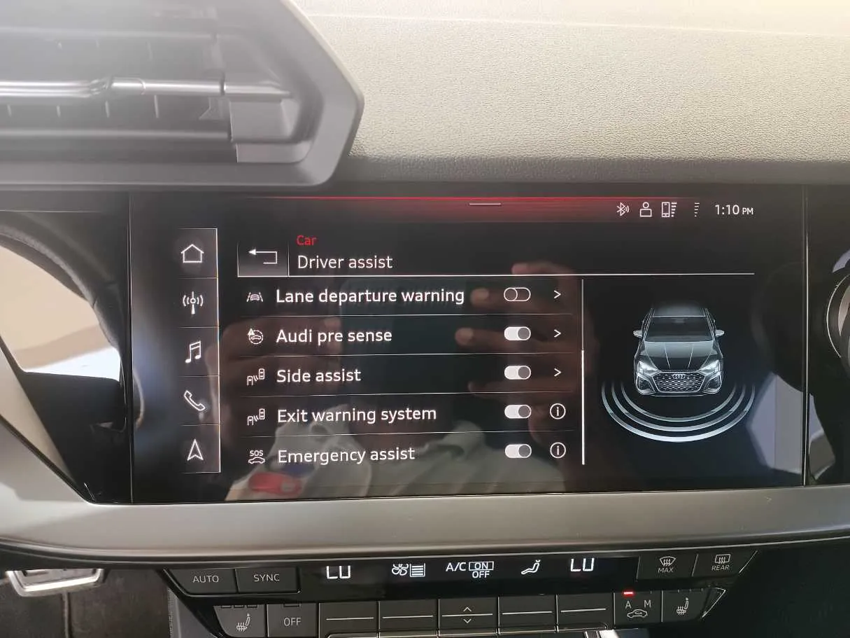 Car image 24