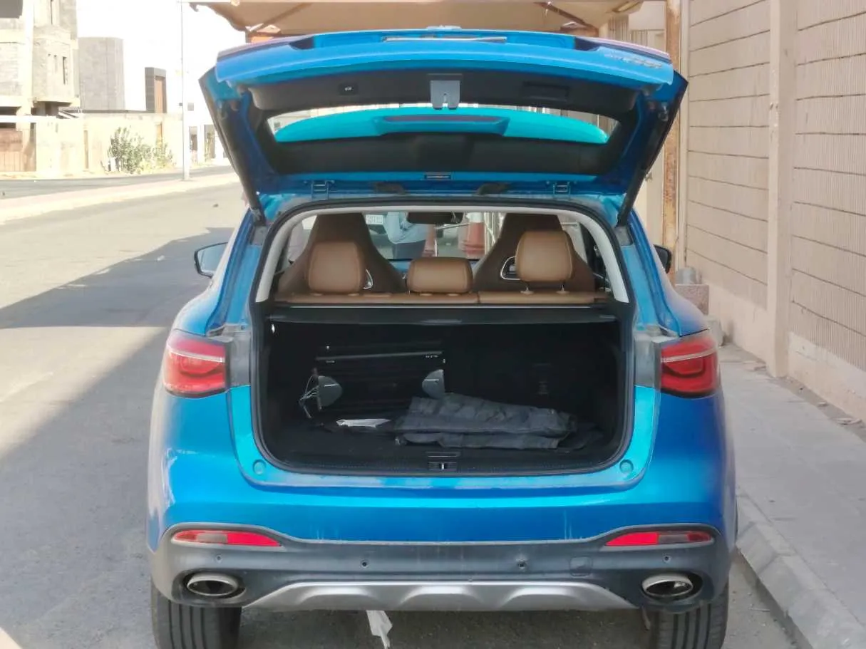 Car image 29