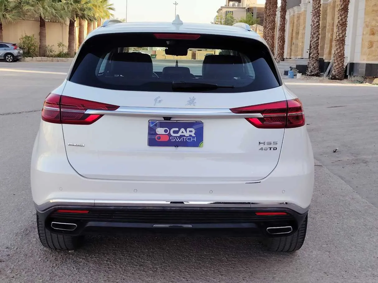 Car image 6