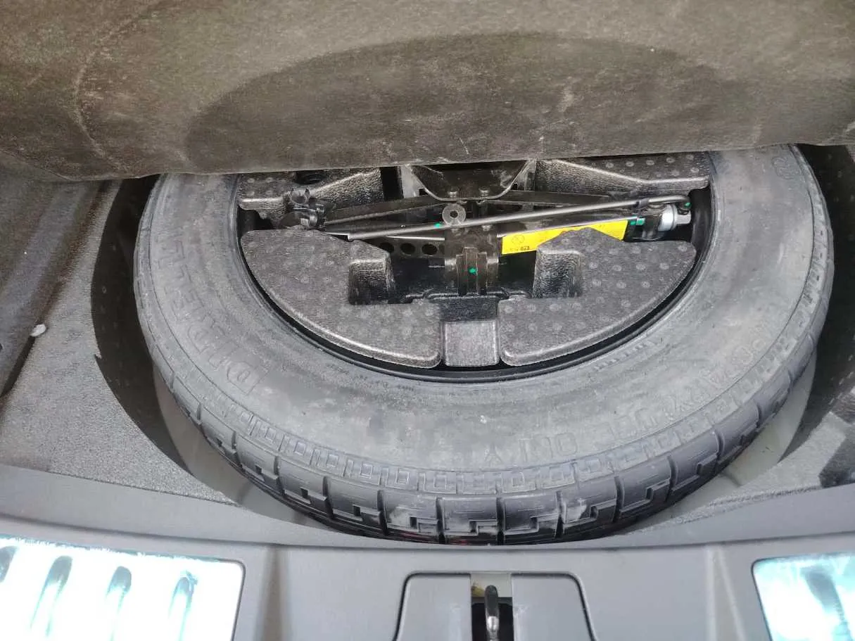Car image 45