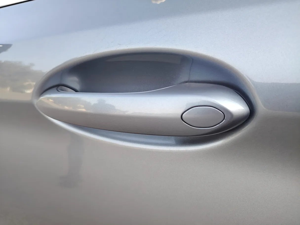 Car image 29
