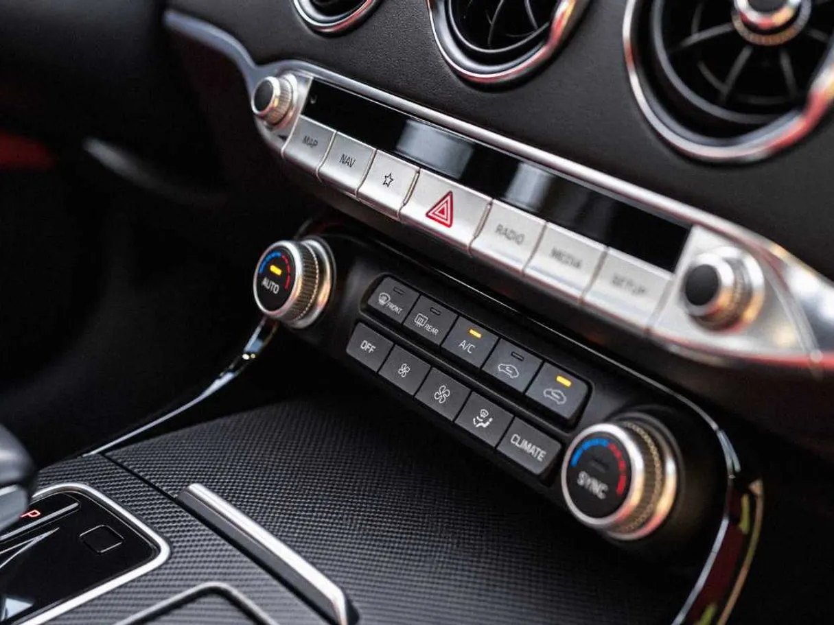Car image 22