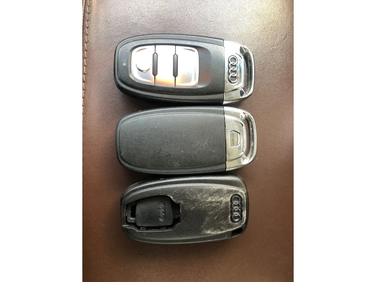 Car image 24