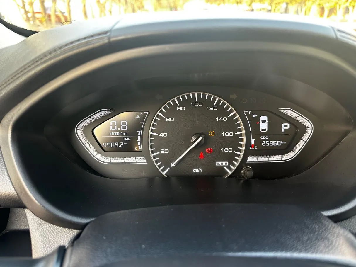 Car image 20
