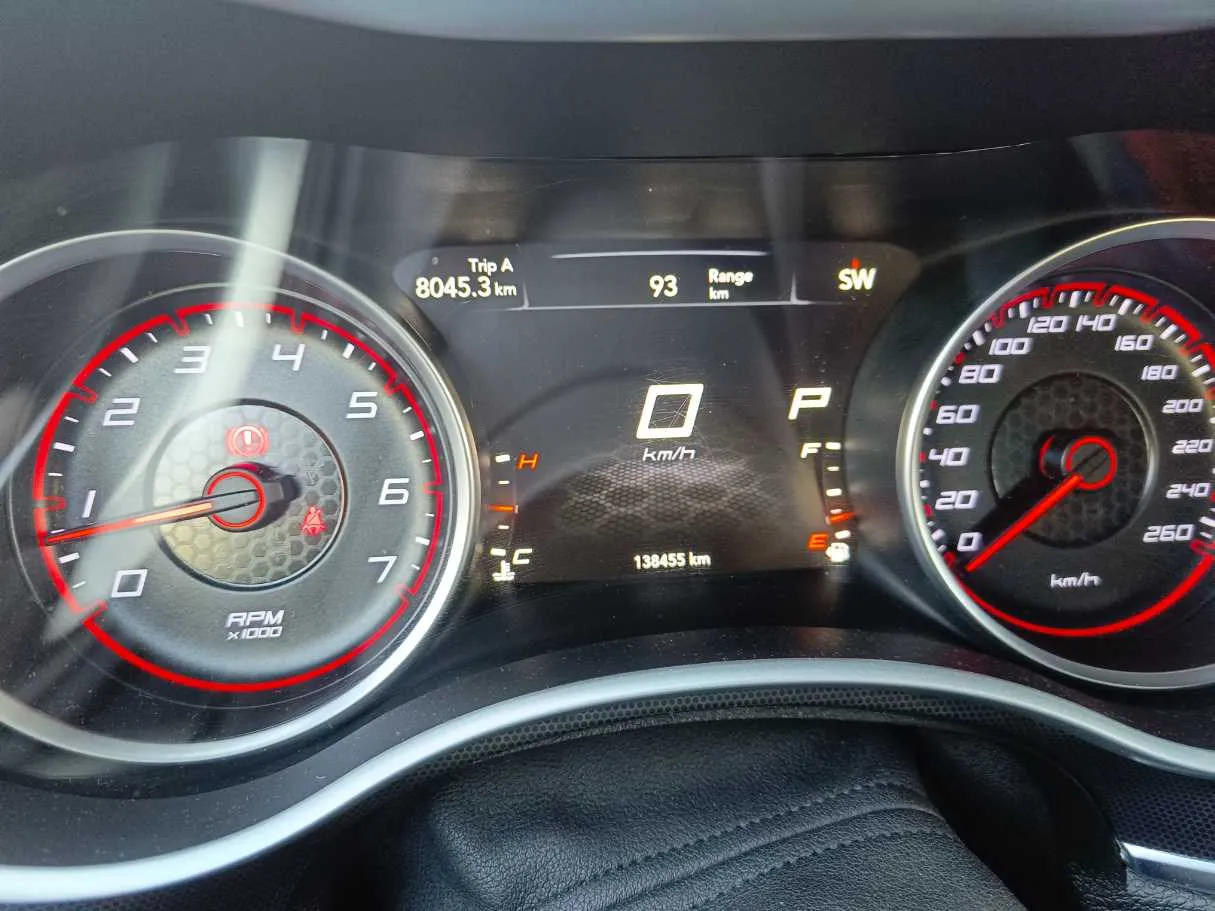 Car image 27